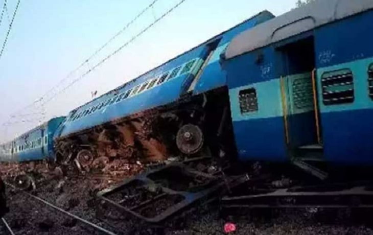 257093