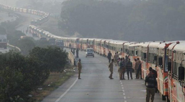 270032