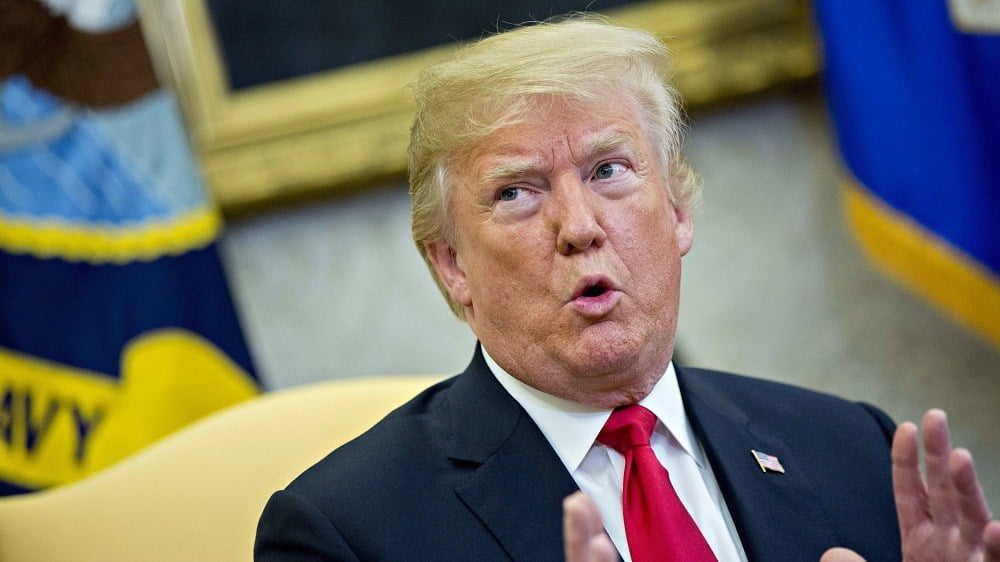 303153