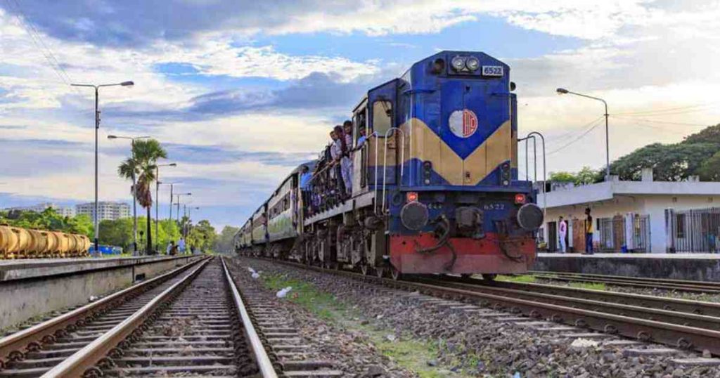 324704