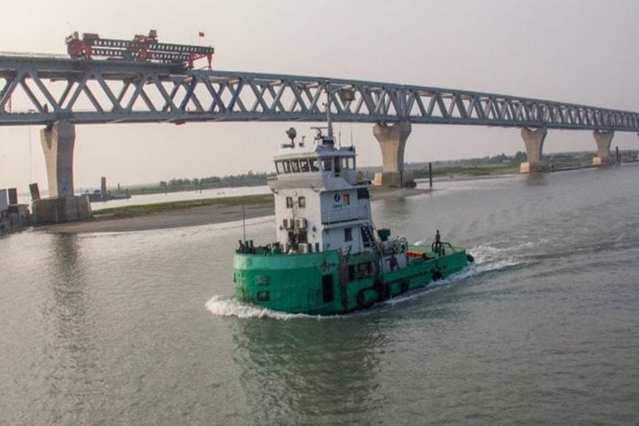 349740